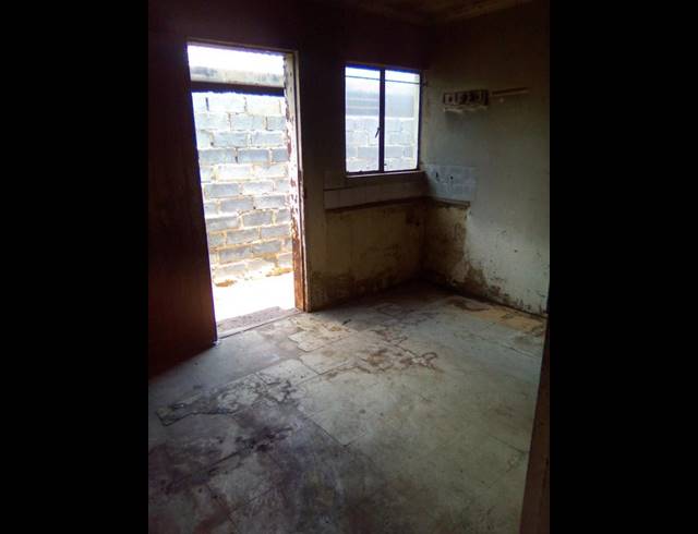 2 BEDROOM HOUSE FOR SALE IN DOBSONVILLE